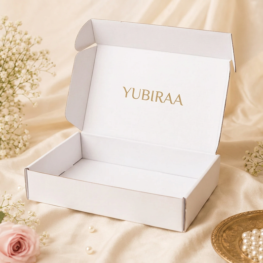 YUBIRAA hamper with attached open flap