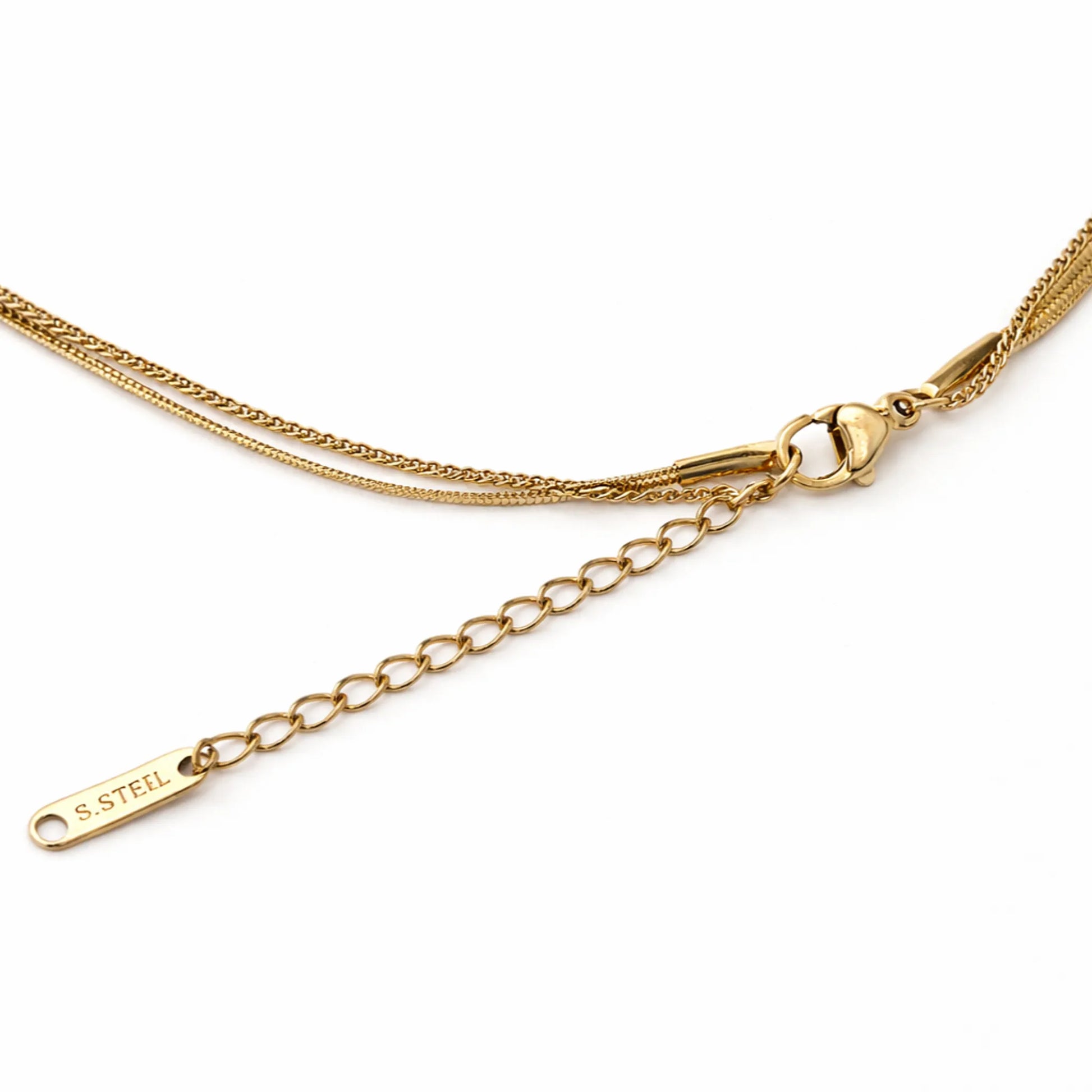 YUBIRAA gold necklace clasp with extension chain, anti tarnish stainless steel jewellery detail